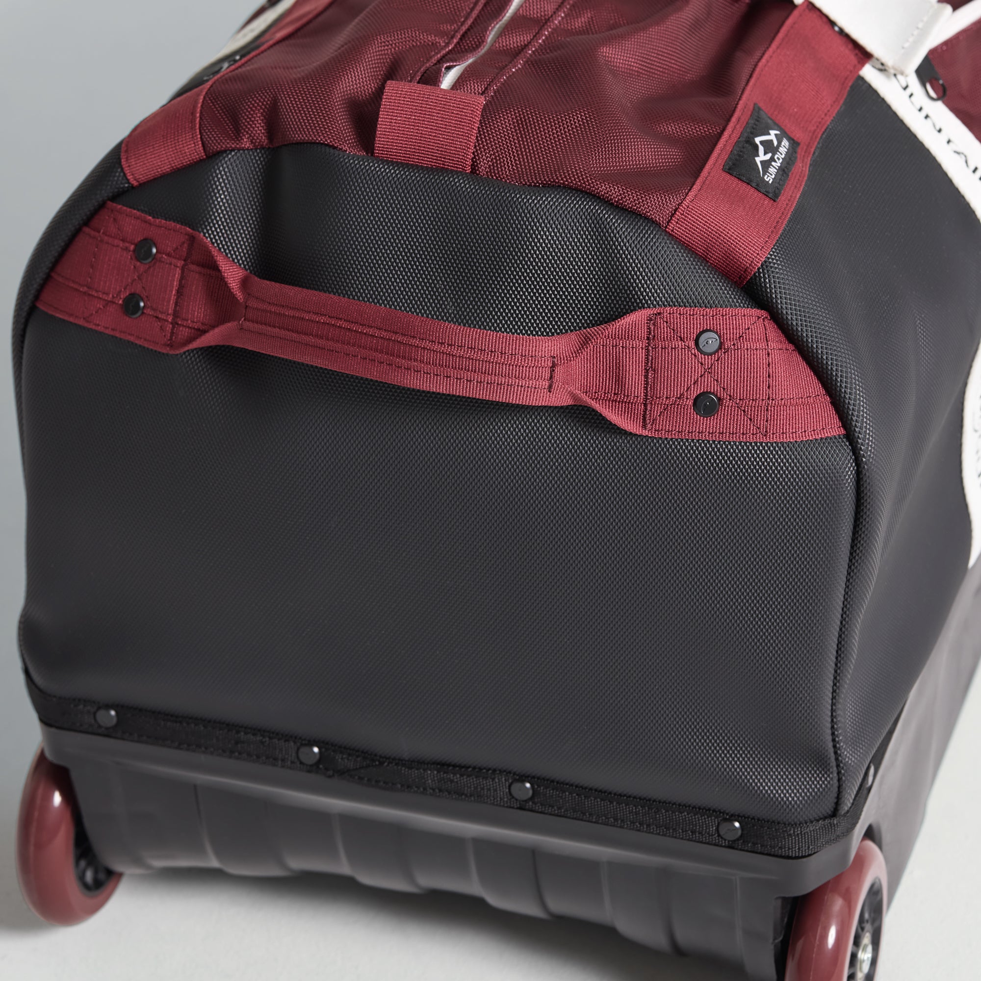 Sun Mountain x MUNICIPAL ClubGlider Meridian Travel Bag